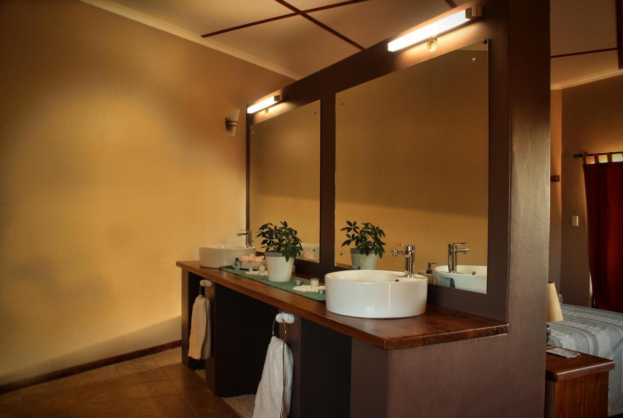 Africa Awaits Lodge & Safaris Gobabis Exterior photo