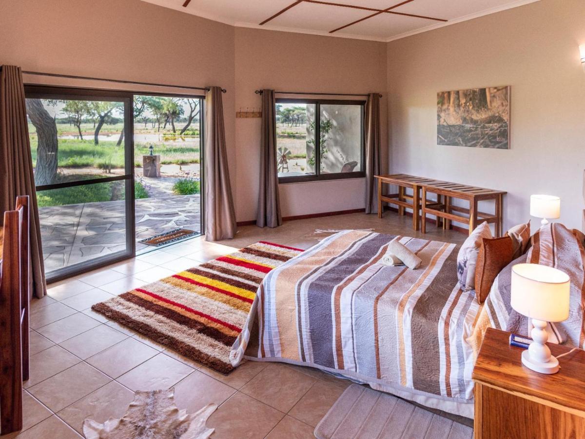 Africa Awaits Lodge & Safaris Gobabis Exterior photo