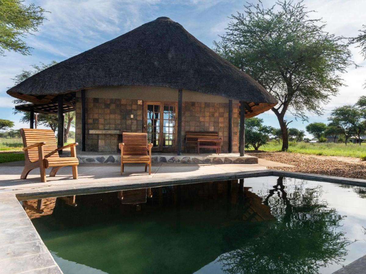 Africa Awaits Lodge & Safaris Gobabis Exterior photo