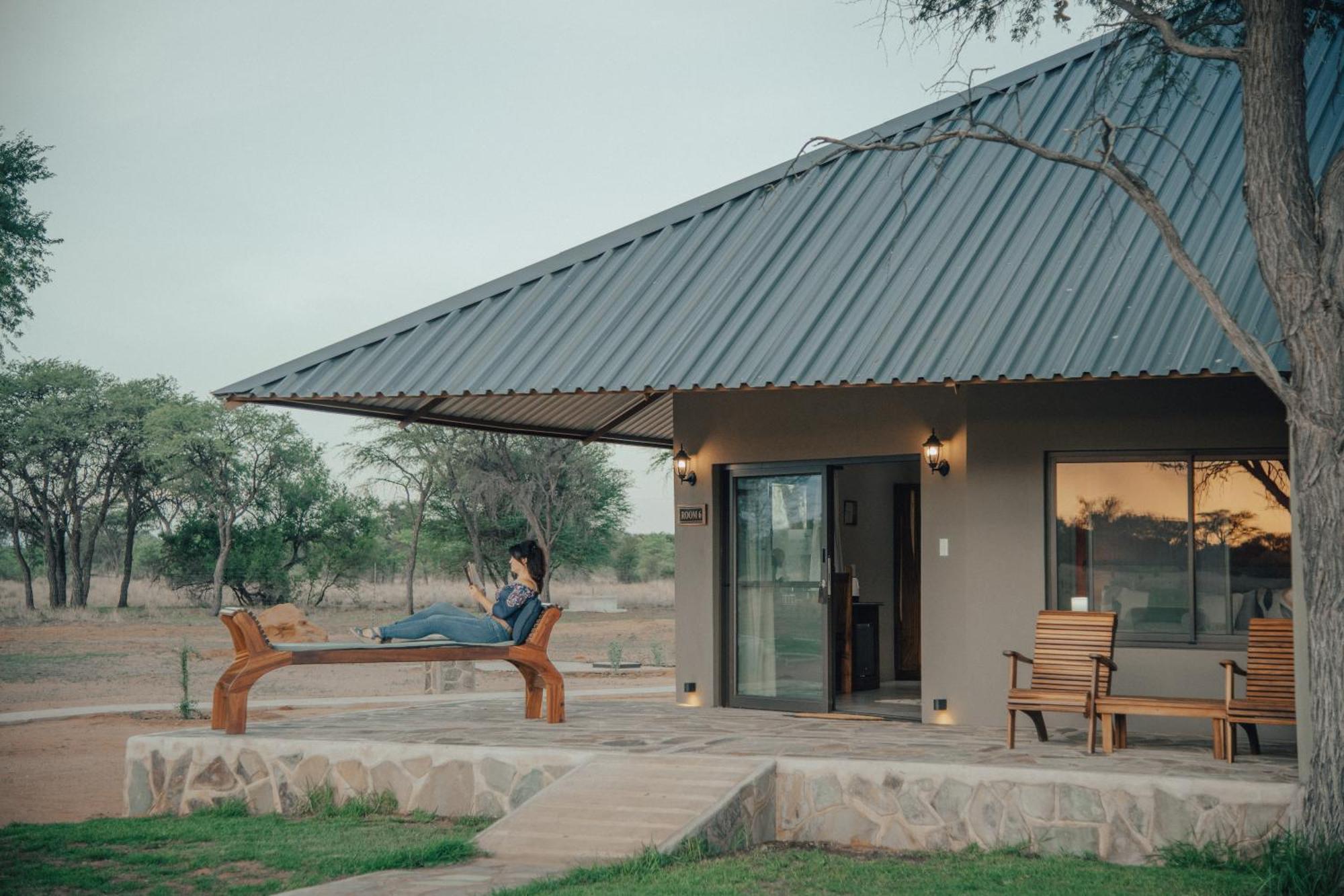 Africa Awaits Lodge & Safaris Gobabis Exterior photo